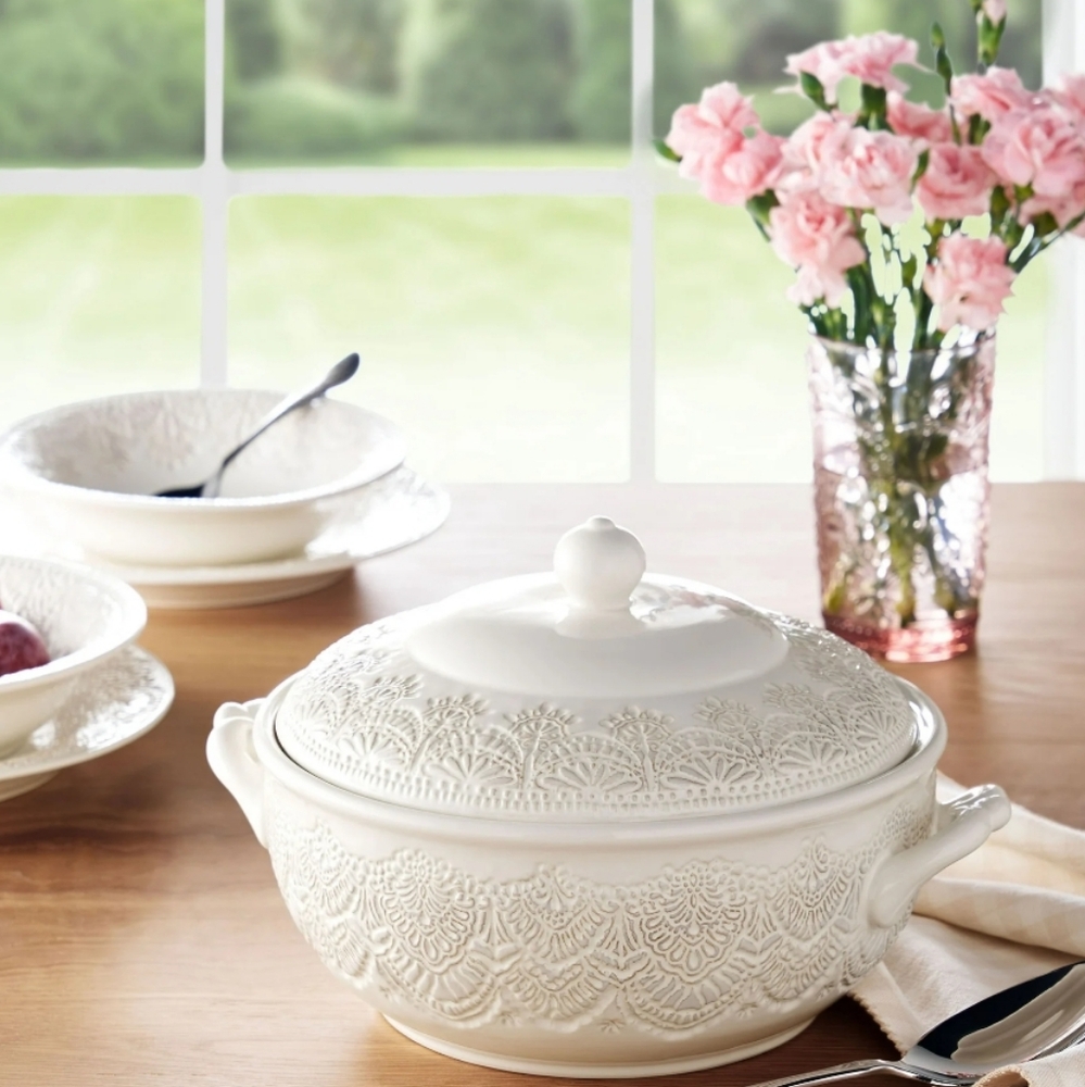 💕 New 2025 Pioneer Woman Vintage Lace Cream Soup Tureen Serveware Dish